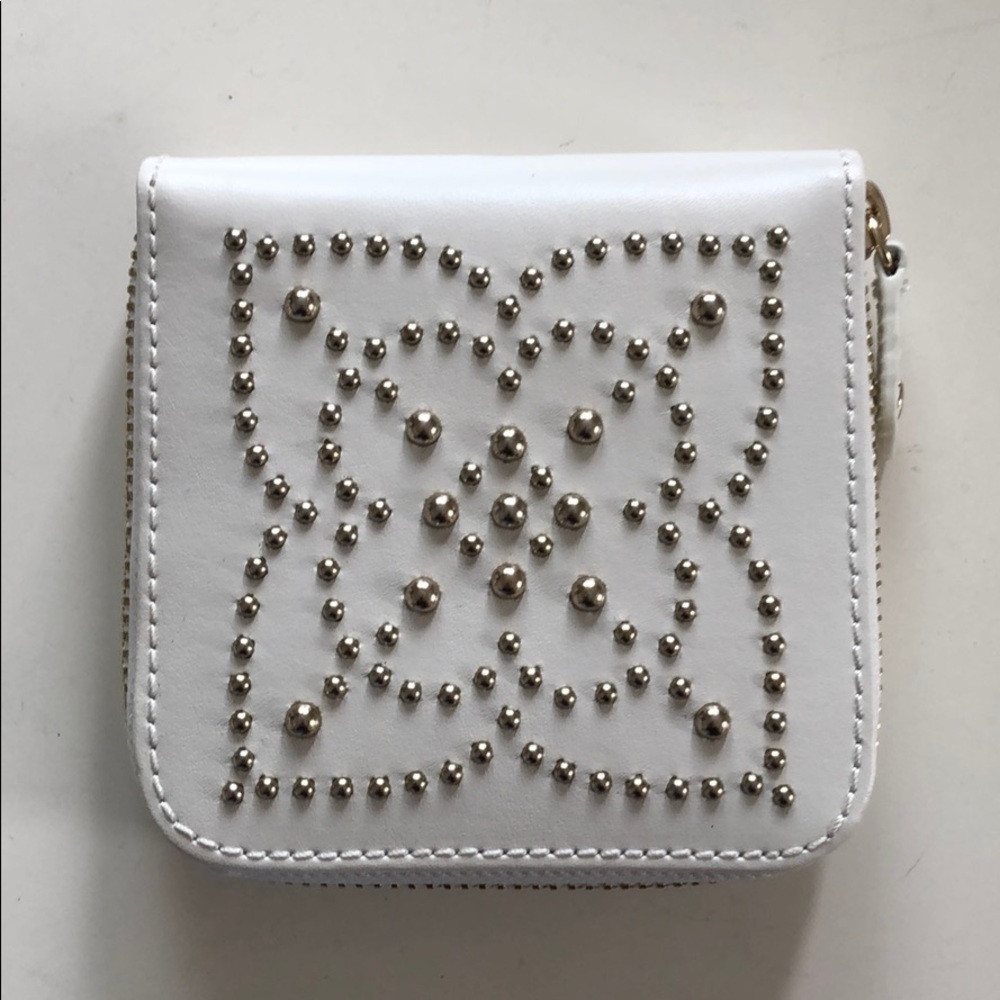 WOLF bridal jewelry travel case white studs